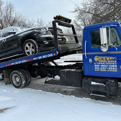 Gateway Diesel Repair tow truck on a service call